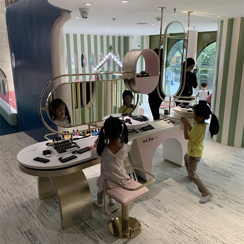 Children's Playground Makeup Equipment